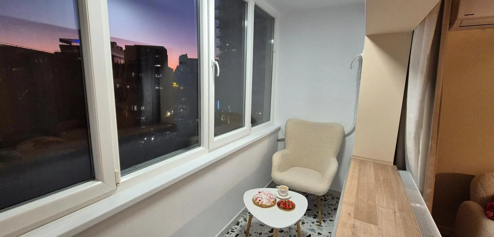 Ina Herastrau Apartment Bucharest